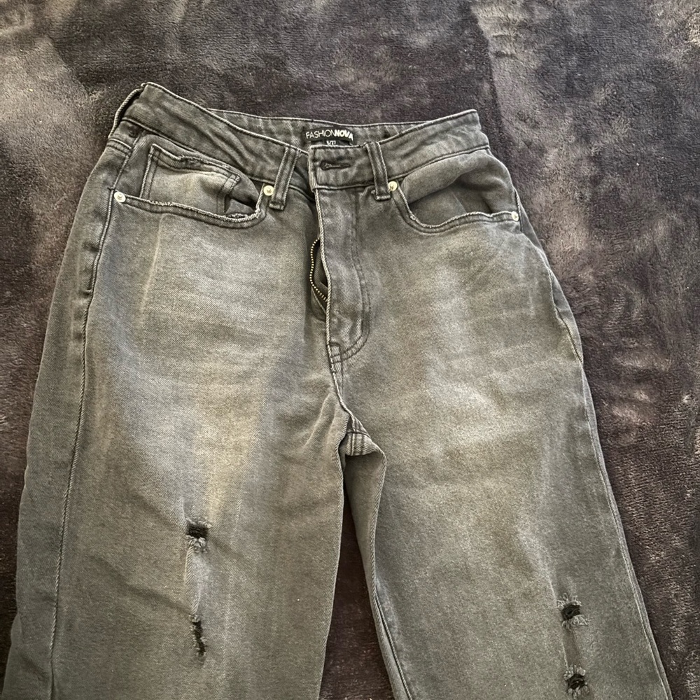 FASHION NOVA JEANS